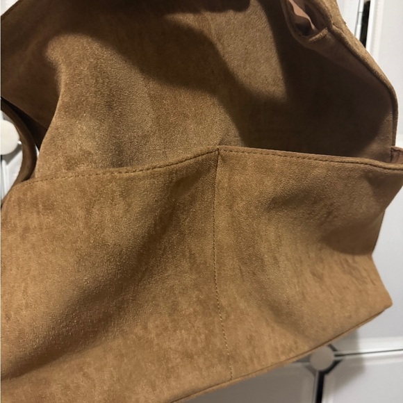 Primark Faux Suede Tan Hobo Slouch Shoulder Bag NWOT - Picture 5 of 5